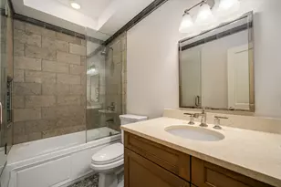 2140 N Clifton Ave, Chicago, IL 60614 - Photo 34