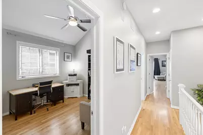 2338 N Oakley Avenue, Chicago, IL 60647 - Photo 18