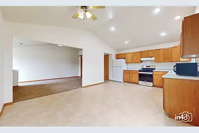 247-253 N Cross Street, Sycamore, IL 60178 - Photo 26