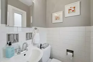 6822 N Kenton Ave, Lincolnwood, IL 60712 - Photo 12