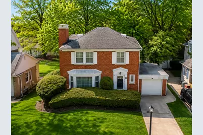 6822 N Kenton Avenue, Lincolnwood, IL 60712 - Photo 1