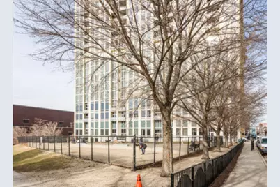 700 N Larrabee Street #1704, Chicago, IL 60654 - Photo 36