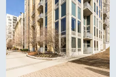 700 N Larrabee Street #1704, Chicago, IL 60654 - Photo 34
