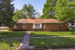 428 E Timber St, Pontiac, IL 61764 - Photo 44