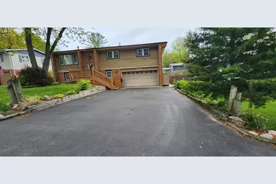 34611 N Iroquois Trail, McHenry, IL 60051 - Photo 2