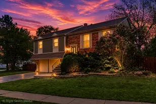 2109 Hitching Post Ln, Schaumburg, IL 60194 - Photo 2