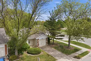 849 Colony Lake Dr, Schaumburg, IL 60194 - Photo 28