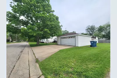 1205 S 7th Avenue, Kankakee, IL 60901 - Photo 26