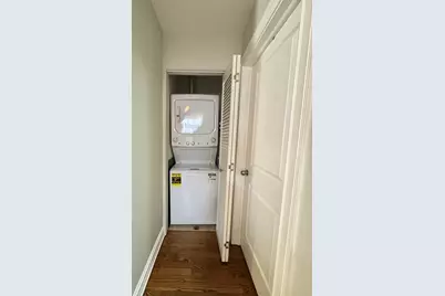 7048 N Damen Avenue #2w, Chicago, IL 60645 - Photo 10
