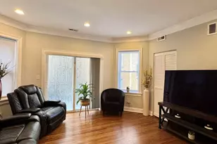 7048 N Damen Ave, Chicago, IL 60645 - Photo 2