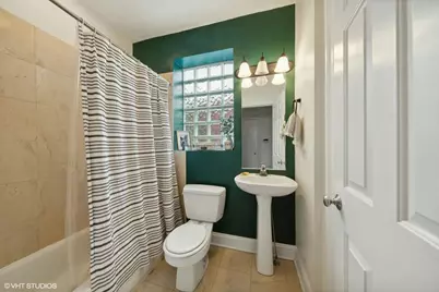 1308 W Fillmore Street #4, Chicago, IL 60607 - Photo 10