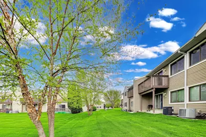1068 Hidden Lake Drive #1068, Buffalo Grove, IL 60089 - Photo 30