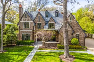 231 Woodlawn Ave, Winnetka, IL 60093 - Photo 1