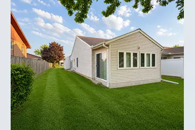 2608 38th Street #0, Moline, IL 61265 - Photo 4