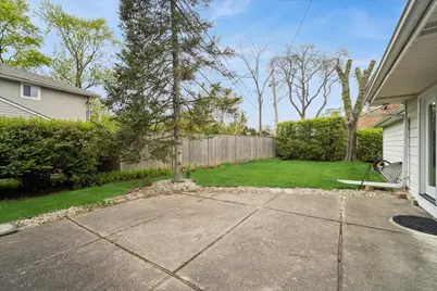 1112 Whitfield Road, Northbrook, IL 60062 - Photo 20