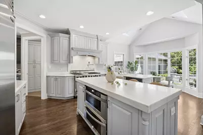117 W North Street, Hinsdale, IL 60521 - Photo 8