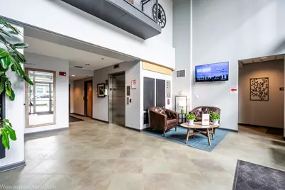 1122 W Catalpa Avenue #603, Chicago, IL 60640 - Photo 2