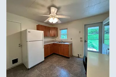 1211 W Short Drive W, Carbondale, IL 62901 - Photo 8