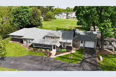 221 Central Avenue, Genoa, IL 60135 - Photo 2