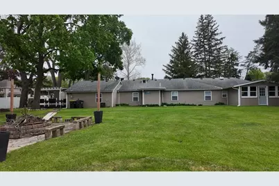 221 Central Avenue, Genoa, IL 60135 - Photo 44