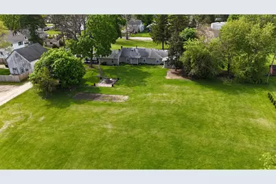 221 Central Avenue, Genoa, IL 60135 - Photo 52