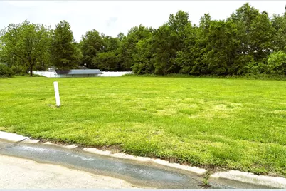 5 Coronado Drive, Centralia, IL 62801 - Photo 2