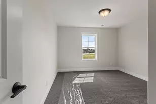 24 Meadow Dr, Monticello, IL 61856 - Photo 20