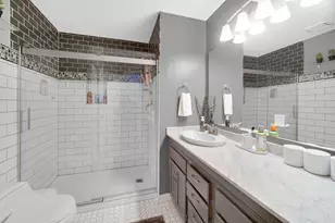 2117 Peach Tree Ln, Algonquin, IL 60102 - Photo 14