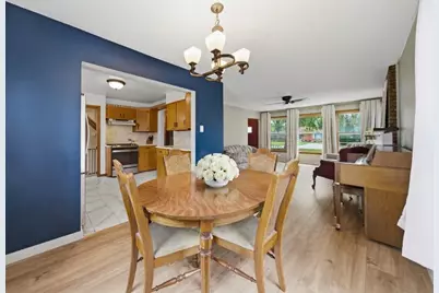 341 W Exchange Street, Crete, IL 60417 - Photo 6