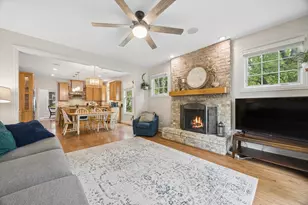 28 S Grant St, Westmont, IL 60559 - Photo 6