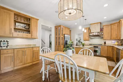 28 S Grant Street, Westmont, IL 60559 - Photo 8