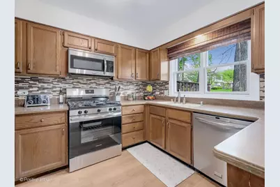 67 White Oak Circle, Saint Charles, IL 60174 - Photo 10