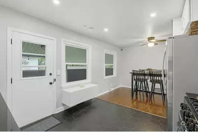 26W350 Jewell Road, Winfield, IL 60190 - Photo 8
