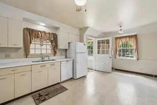 1740 E Gate Pkwy, Rockford, IL 61108 - Photo 6