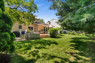 2130 Valley Creek Dr, Elgin, IL 60123 - Photo 34