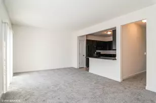 69 Melrose Ct, South Elgin, IL 60177 - Photo 6