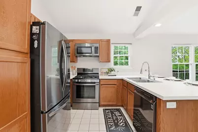 1427 Shawford Way, Elgin, IL 60120 - Photo 10