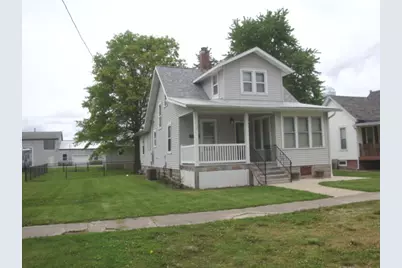 221 W Garfield Avenue, Cissna Park, IL 60924 - Photo 2