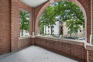 1521 W Sunnyside Ave, Chicago, IL 60640 - Photo 10