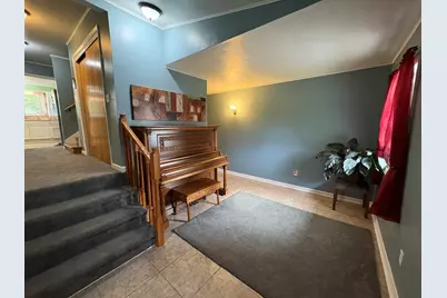 320 S Main Street, Creston, IL 60113 - Photo 4