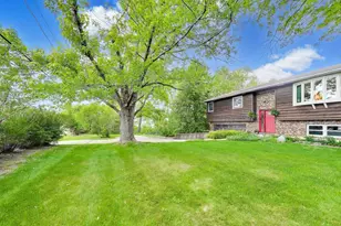 34073 N Fairfield Rd, Round Lake, IL 60073 - Photo 2