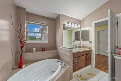 741 Wedgewood Circle, Lake in the Hills, IL 60156 - Photo 10