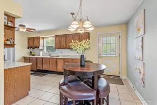 39W030 Poplar Ln, Saint Charles, IL 60175 - Photo 26