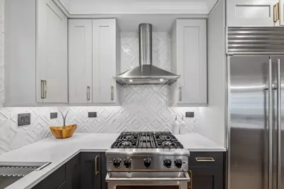 920 W Barry Avenue #4, Chicago, IL 60657 - Photo 20