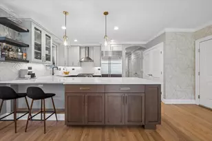 920 W Barry Ave, Chicago, IL 60657 - Photo 14