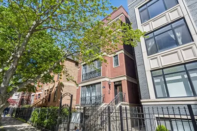 920 W Barry Avenue #4, Chicago, IL 60657 - Photo 1