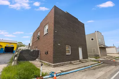 1917 N Broadway Street, Crest Hill, IL 60403 - Photo 2