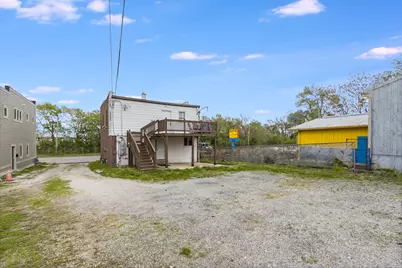 1917 N Broadway Street, Crest Hill, IL 60403 - Photo 4