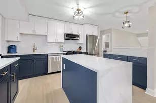 6312 Maxwell Dr, Woodridge, IL 60517 - Photo 2