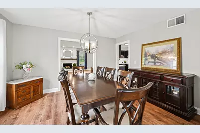2234 Appleby Drive, Wheaton, IL 60189 - Photo 8